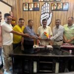 कांग्रेस प्रदेश महामंत्री और धर्मपुर से टिकट के दावेदार सुरेंद्र रांगड़ के कैंप कार्यालय में दीपनगर क्षेत्र के समर्थकों ने पहुंचकर आगामी विधानसभा चुनाव के लिए उन्हें शुभकामनाएं दीं।