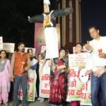 अंकित भंडारी को न्याय दो, दुष्यंत गौतम को बर्खास्त करो के नारे के साथ महिला कांग्रेस ने किया पुतला दहन।